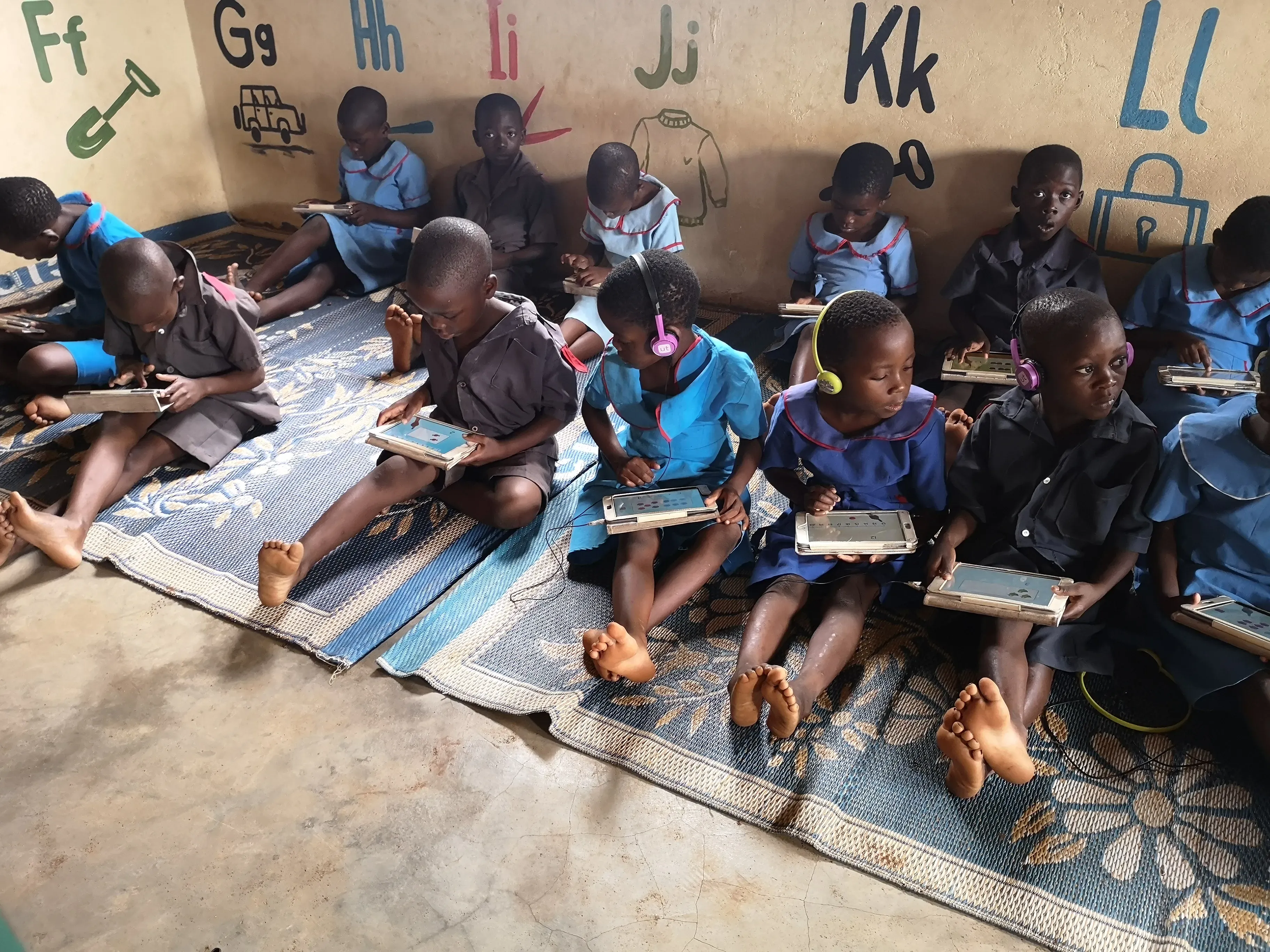 onebillion highlighted as one of 18 large-scale initiatives on The EdTech Hub's radar